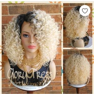 SALE!! Blonde ombre curly wig. Never worn!